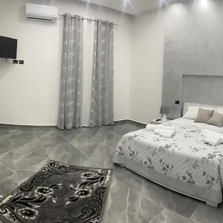 Apartment Dream House *