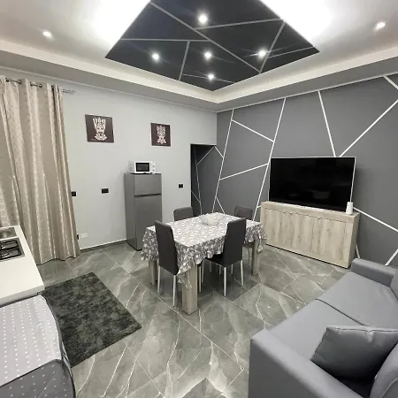 Dream House Apartment *